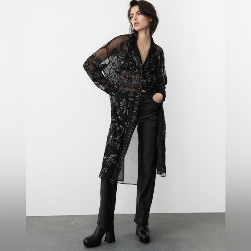 NWOT Zara long embroidered blouse